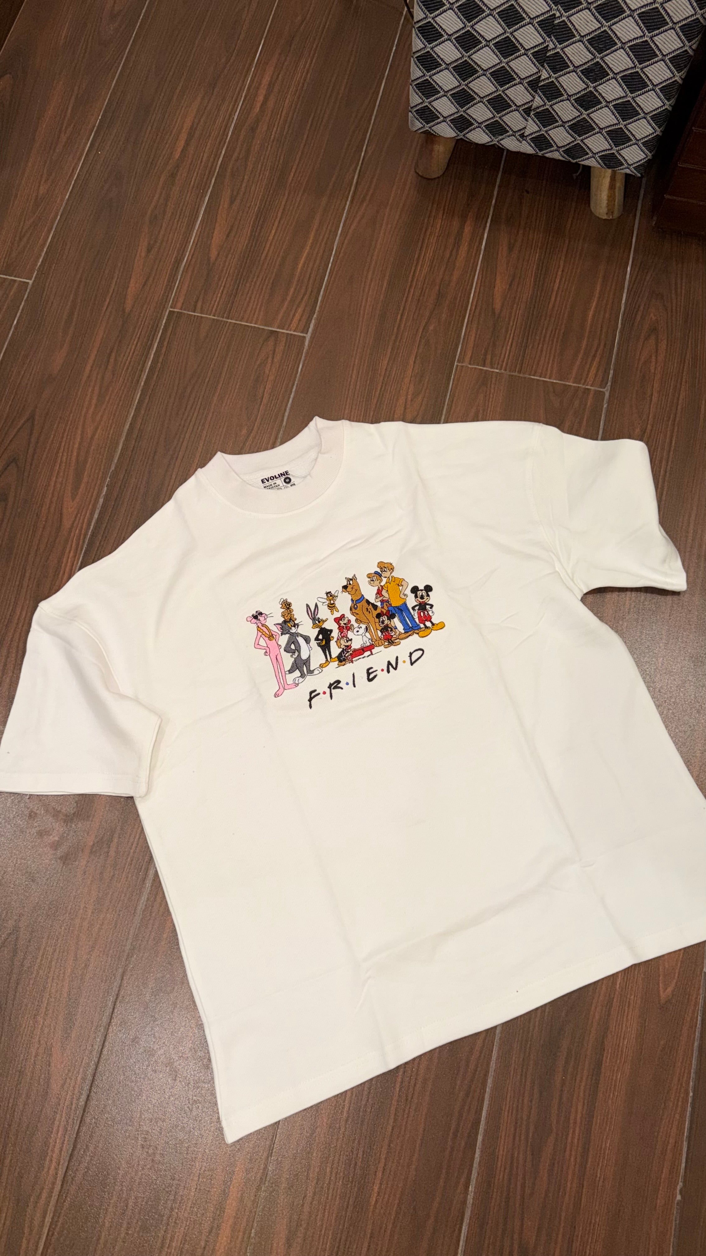White Oversized Embroidered Cartoon “Friends” Graphic Tee